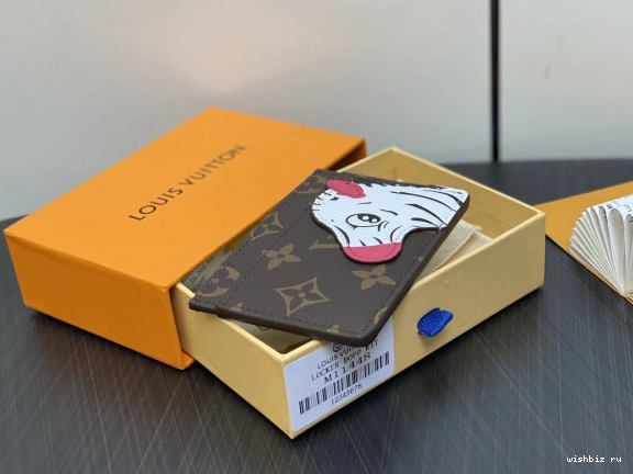 WIS HOLDER-11*7*0.5cm CARD LOUIS VUITTON 0228